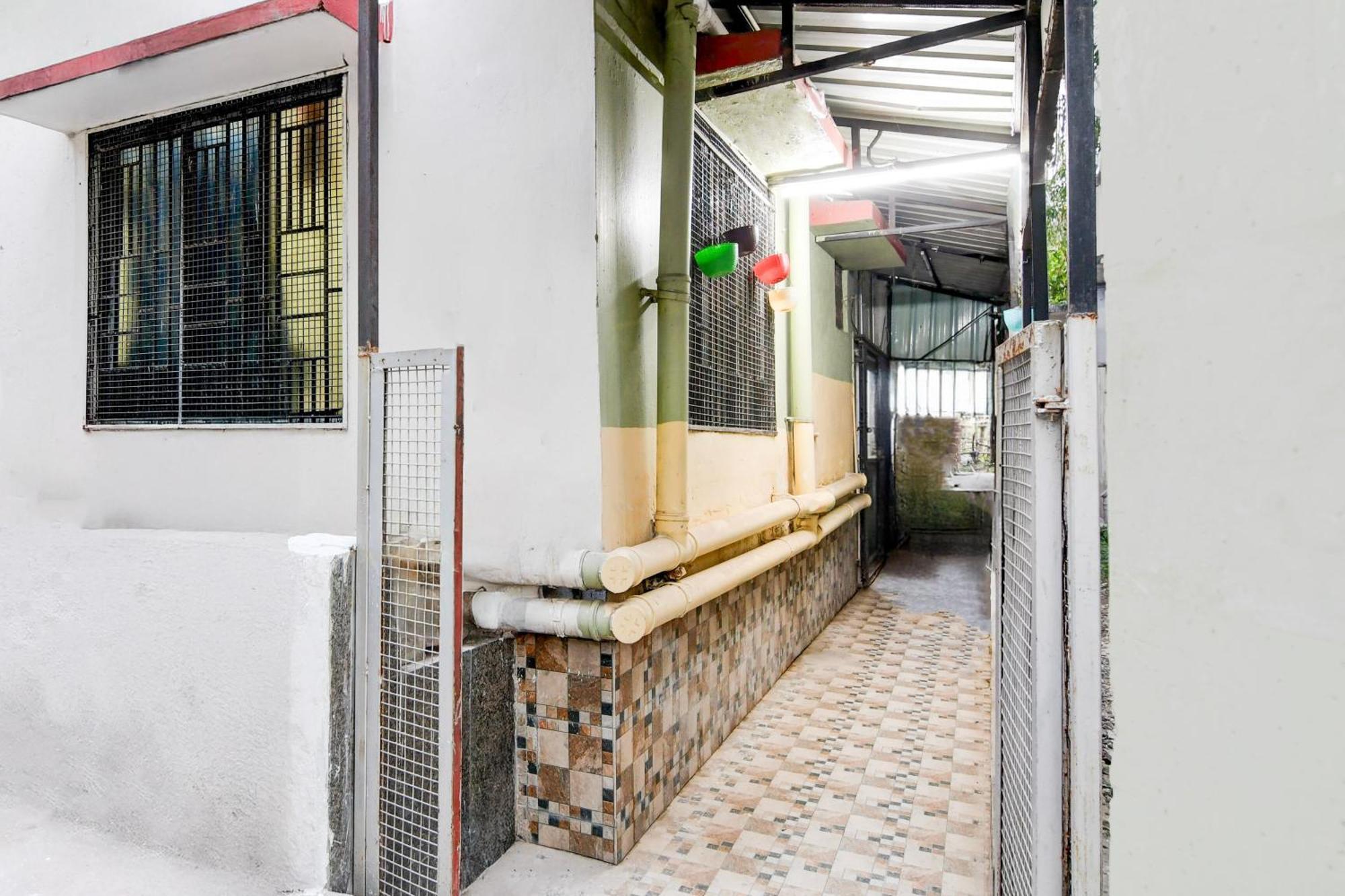 Vaccinated Staff- OYO 16892 Abhiraaj Inn Salt Lake City Exterior foto
